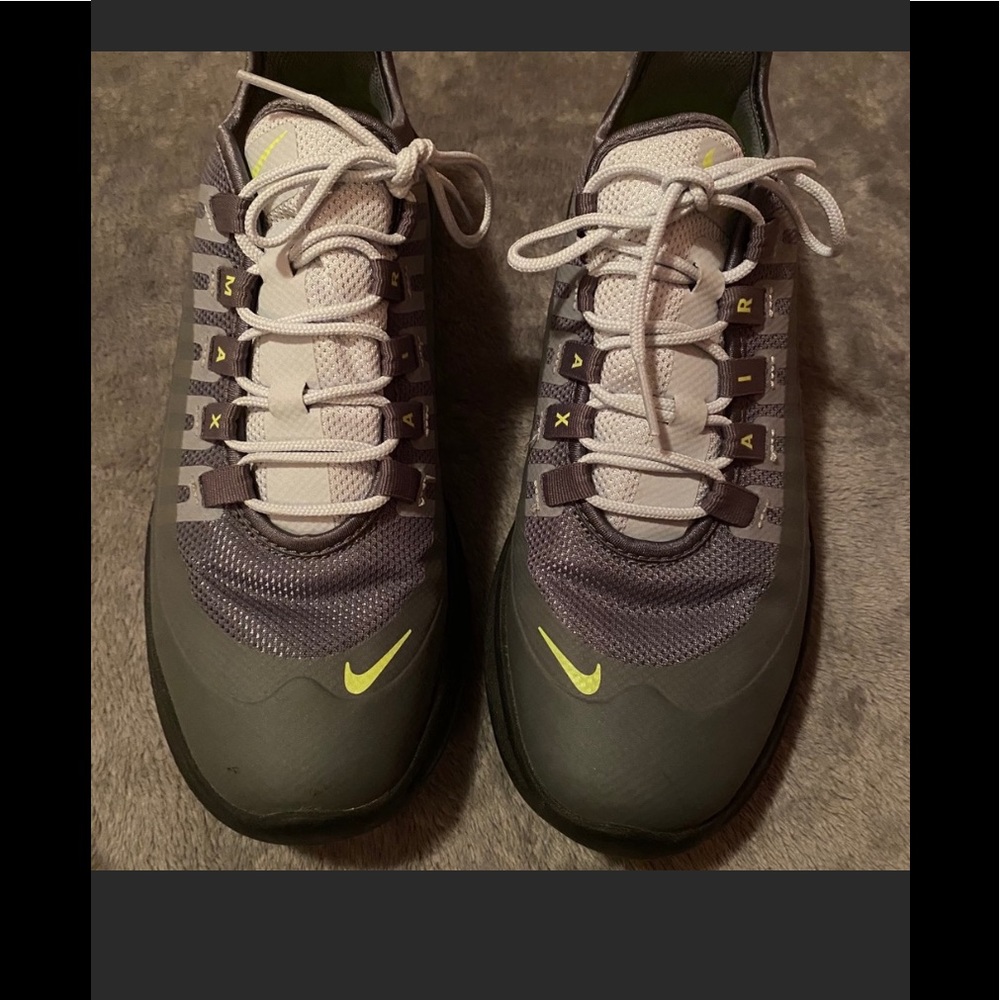 Pre owned nike air max
